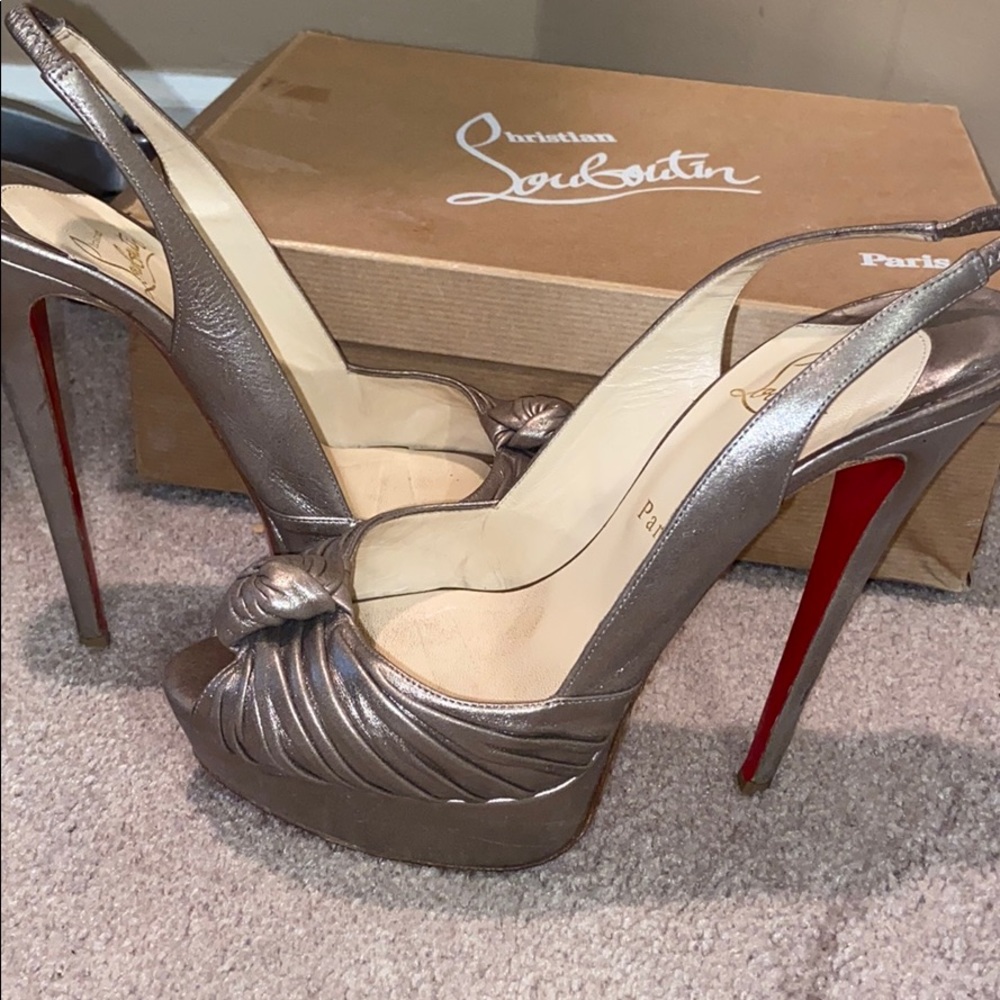 Christian Louboutin Pumps
